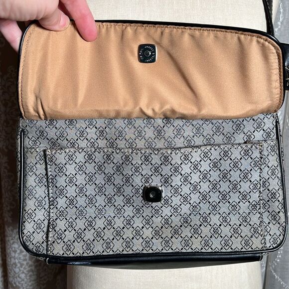 VINTAGE Villager by Liz Claiborne Shoulder Bag – Monogram Print - Picture 4 of 13